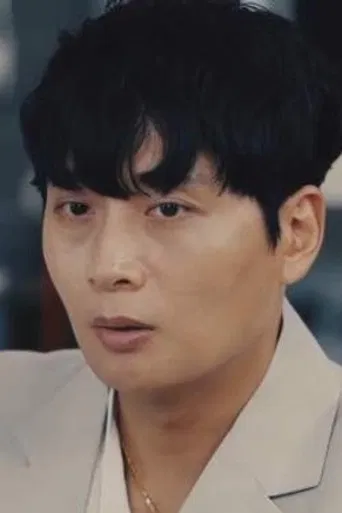 Kang Min-woo